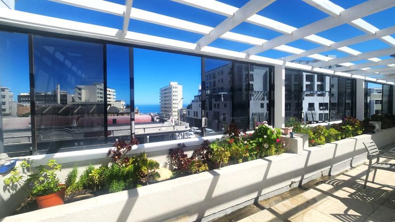 1 Bedroom Property for Sale in Sea Point Western Cape